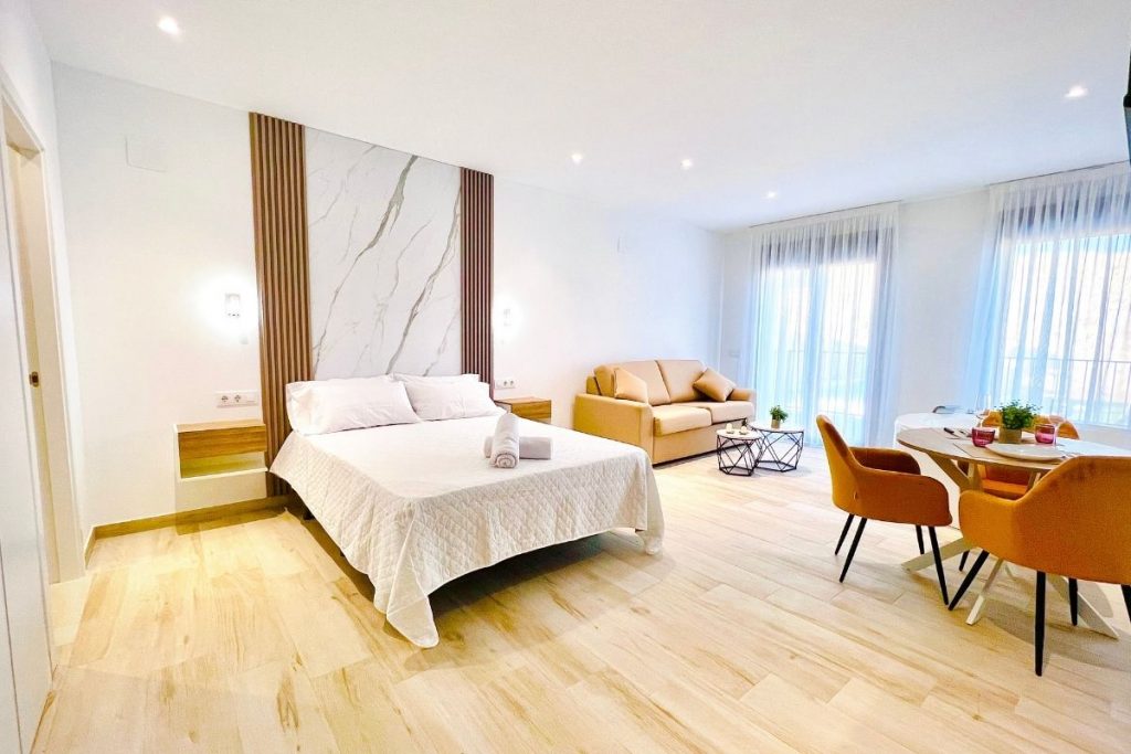 Boutique Apartment in Cuenca – Birch Suite