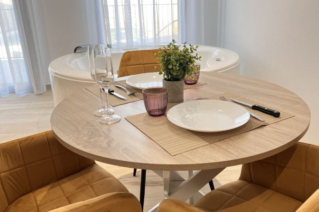 Boutique Apartment in Cuenca – Birch Suite